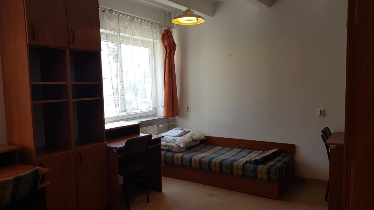 Dom Studencki Nr 11 Gdansk Brzezno Gdańsk Exterior foto